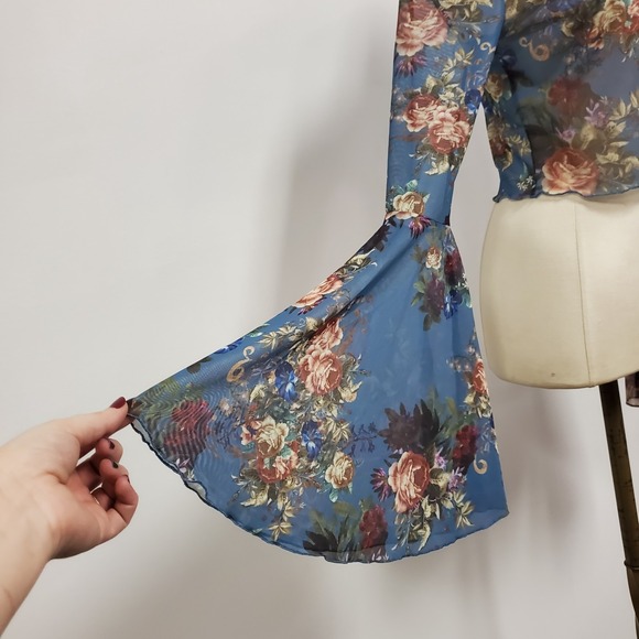 SHEIN Womens Fairy Festival Floral Mesh Bell Sleeve Top Size M Blue Romantic - Picture 5 of 12